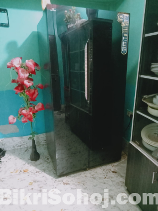 জ্রিজ